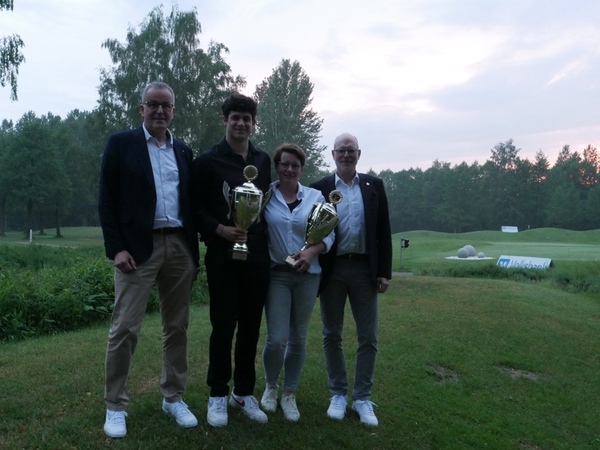 Titelbild Golfclub ermittelt Stadtmeister im Rahmen der Volksbank Open – Zweier Scramble Einladungsturnier von Engemann&Partner am Pfingstsamstag