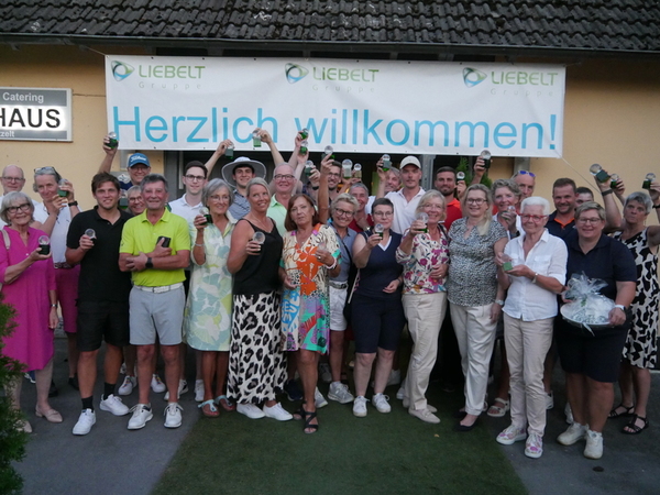 Titelbild Liebelt Golfturnier: Traditionelles Sponsoren-Turnier begeistert mit hervorragendem Wetter und perfekter Organisation  - Hole-in-One bildete das i-Tüpfelchen